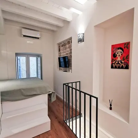 Apartment Corte San Triggiano 13 Citta Vecchia, Bari